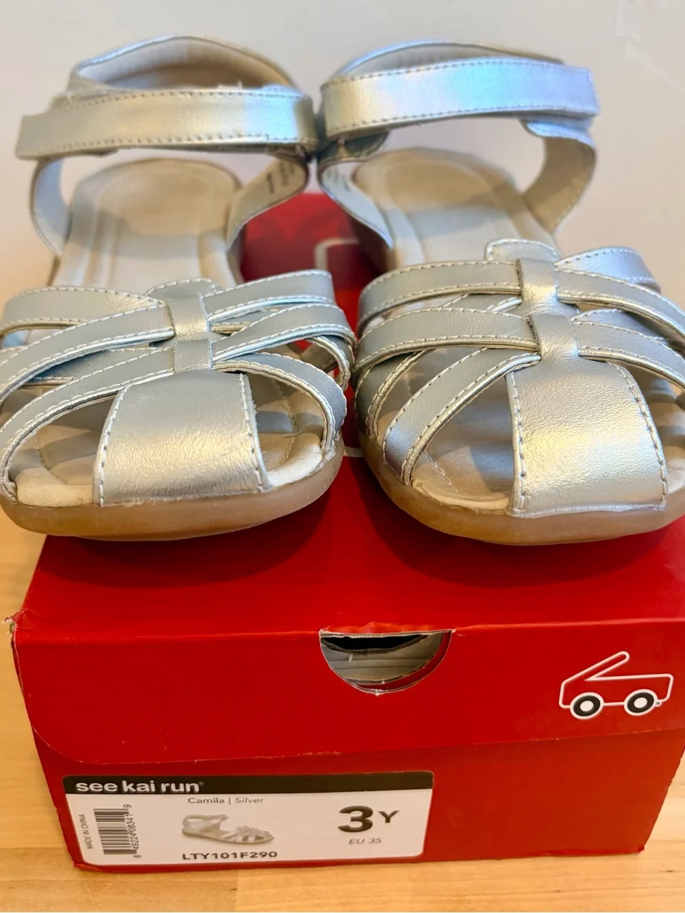 NEW w BOX See Kai Run Camila Silver Sandals Size 3Y $58 Leather Pediatrician Rec